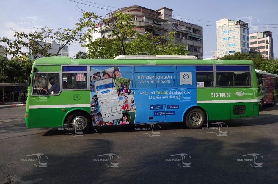 Ứng dụng tiết kiệm nhóm quảng cáo trên xe buýt tại Hồ Chí Minh