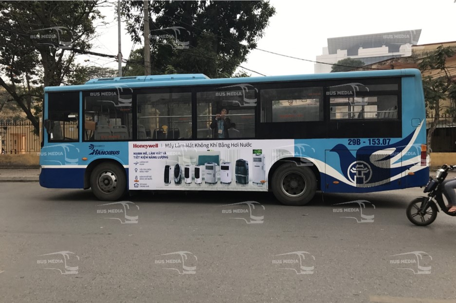 Điều hòa Honeywell quảng cáo trên xe buýt tại Hà Nội